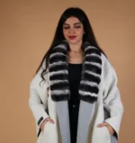 جاكيت من فرو الشينشيلا وقماش الكشمير من لورو بيانا